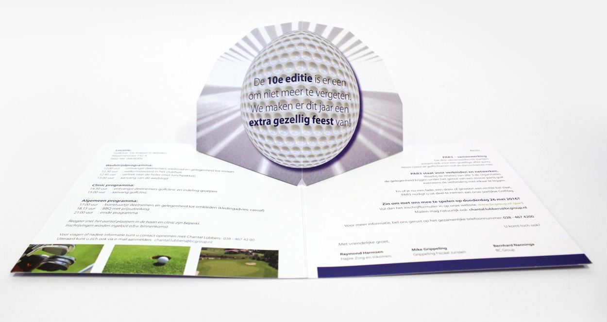 V-Vouwkaart als uitnodiging voor golf evenement