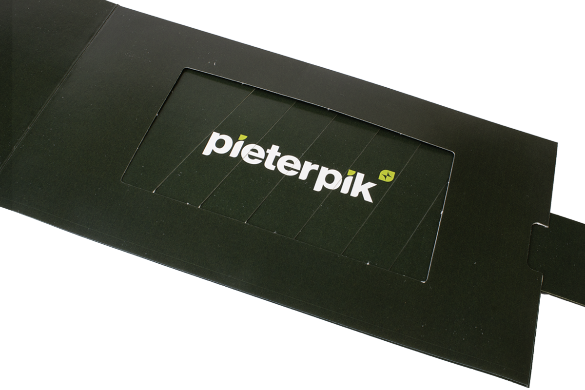Pieterpik bundles own brands and opts for a ChangeCard!